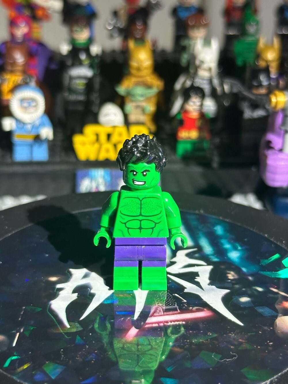 LEGO Marvel Super Heroes Hulk Minifigure with Dark Purple Pants and Spiked Hair
